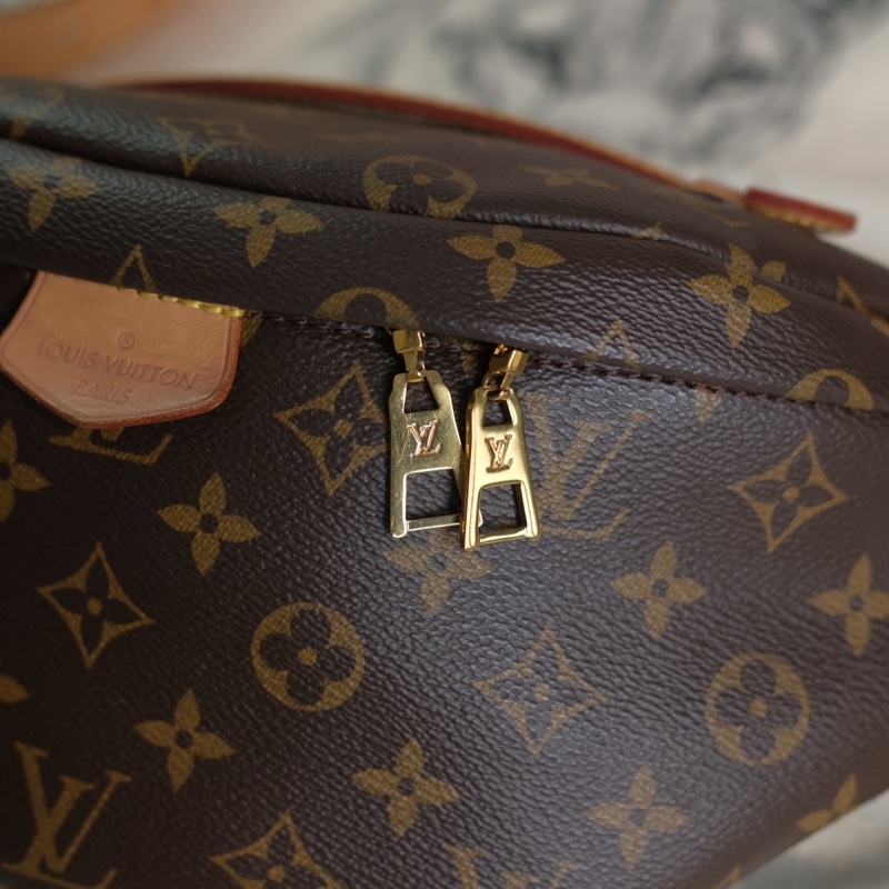 Louis Vuitton 老花胸口包 腰包-20