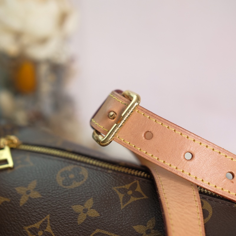 Louis Vuitton 老花胸口包 腰包-21