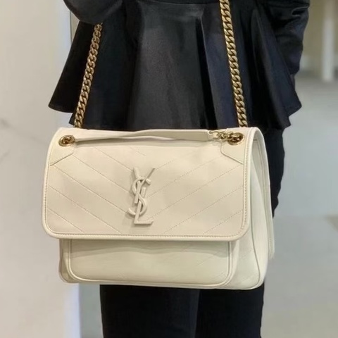 溫柔高級感🐚超低價❤️‍🔥YSL聖羅蘭白金中號Niki鏈條單肩斜挎包