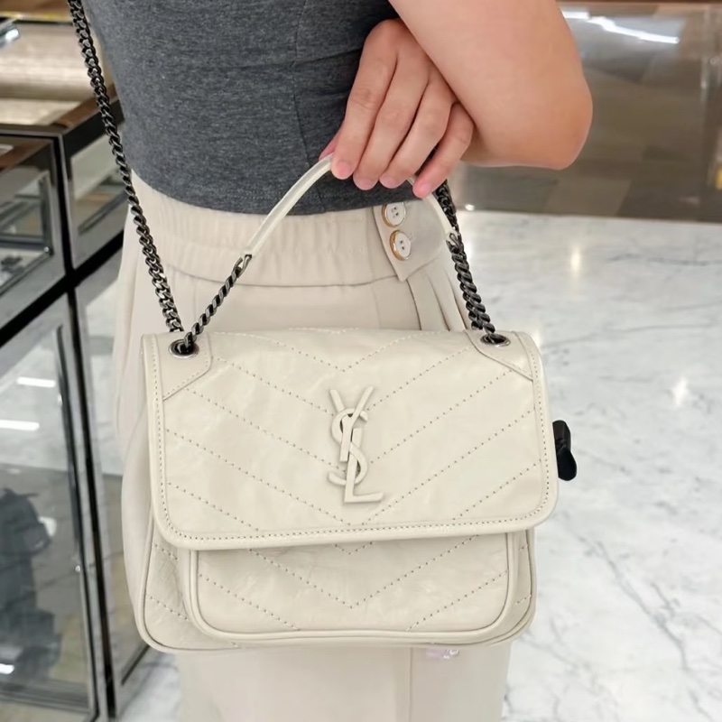 溫柔高級感🐚超低價❤️‍🔥YSL聖羅蘭白金中號Niki鏈條單肩斜挎包-6