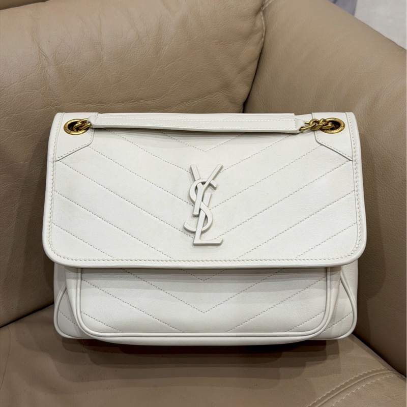 溫柔高級感🐚超低價❤️‍🔥YSL聖羅蘭白金中號Niki鏈條單肩斜挎包-8