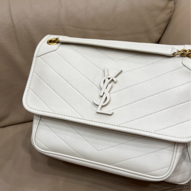 溫柔高級感🐚超低價❤️‍🔥YSL聖羅蘭白金中號Niki鏈條單肩斜挎包-16