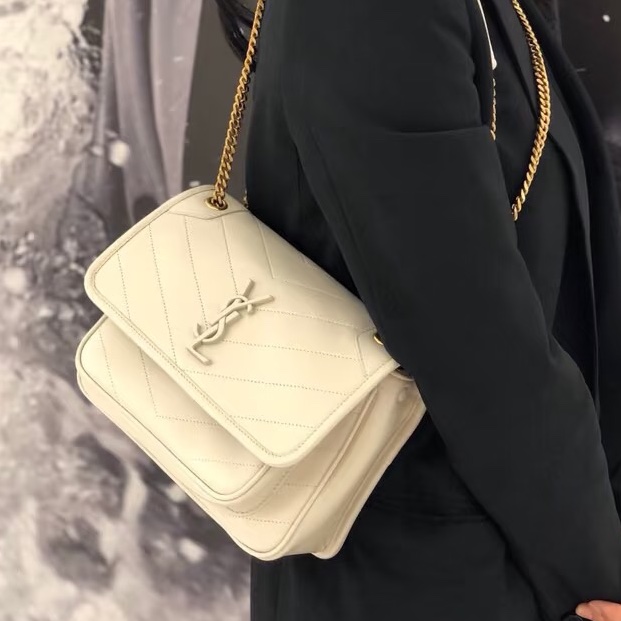 溫柔高級感🐚超低價❤️‍🔥YSL聖羅蘭白金中號Niki鏈條單肩斜挎包-4