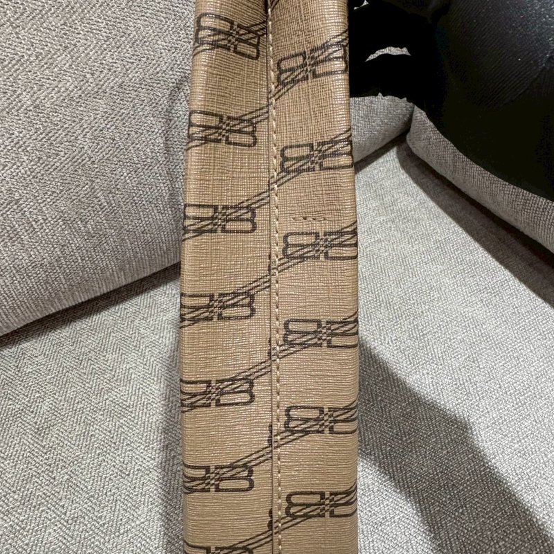 巴黎世家BB Monogram 托特手機購物斜挎包-3