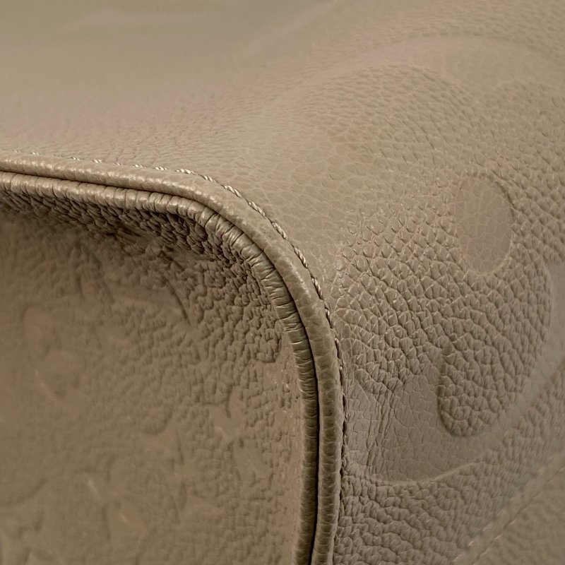 △ Louis Vuitton 路易威登 Beige Empreinte Calfskin Monogram OnTheGo MM 2 Way Bag M45607 淺褐色壓紋小牛皮經典老花兩用袋 - 257027105-8