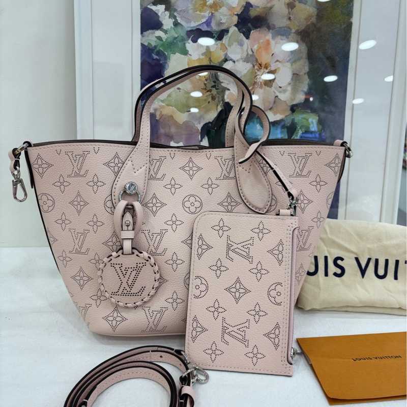 Louis Vuitton/路易威登 lv blossom 月光女神 手提 淡粉紅色 閒置 有購證 尺寸：20X12.5X20cm 晶片-0