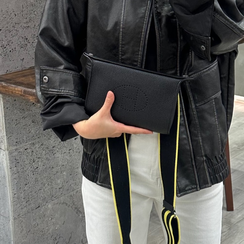 現貨商品 全新商品閒置品 台灣購證 Hermes Videpoches餐盤包-2