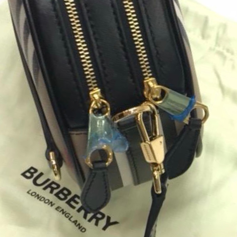 Burberry Louise round bag-3
