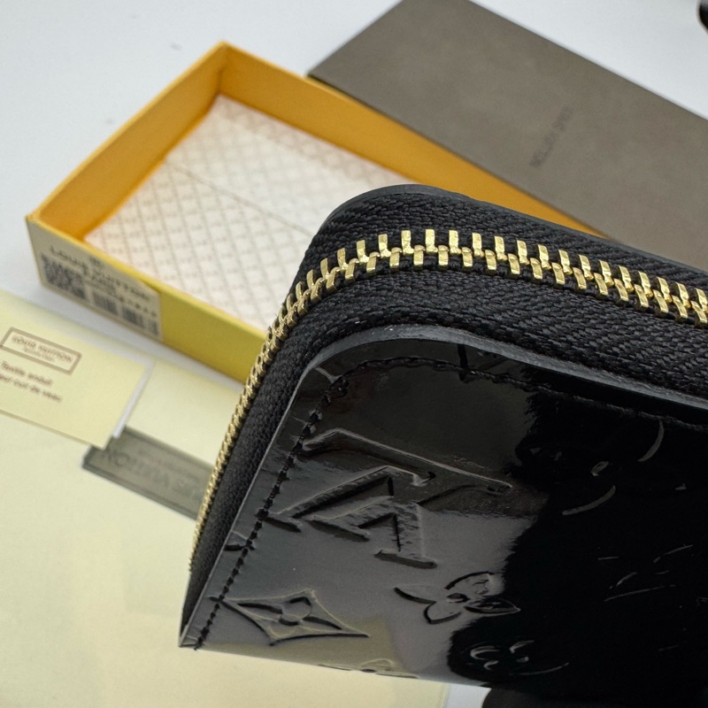 LV 黑色 光面牛皮長銀包，可以放下手機-6