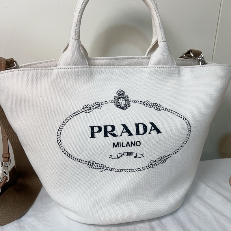 ෆ Prada 子母菜籃子包-9