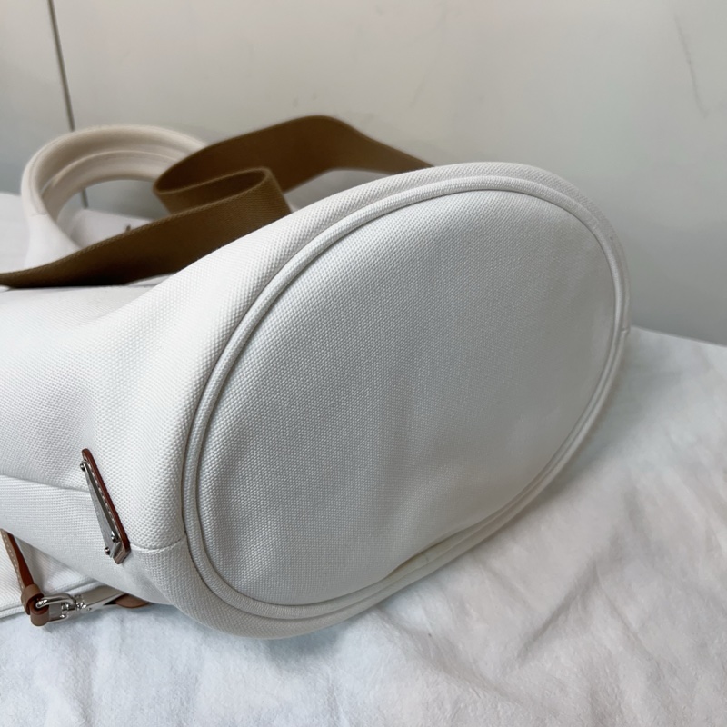 ෆ Prada 子母菜籃子包-16