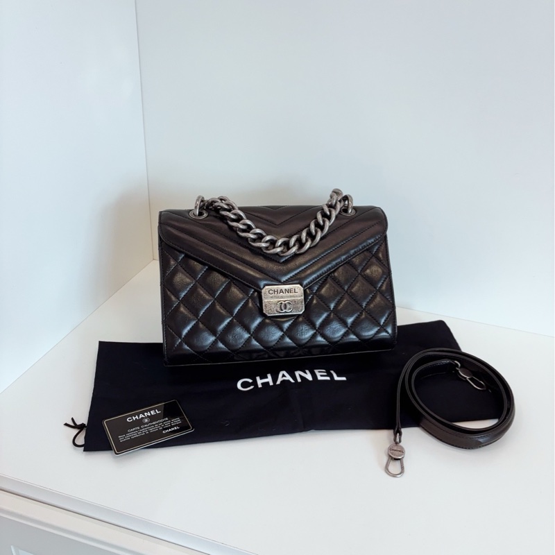 Chanel Flap Bag 孟買盒子郵差包-0