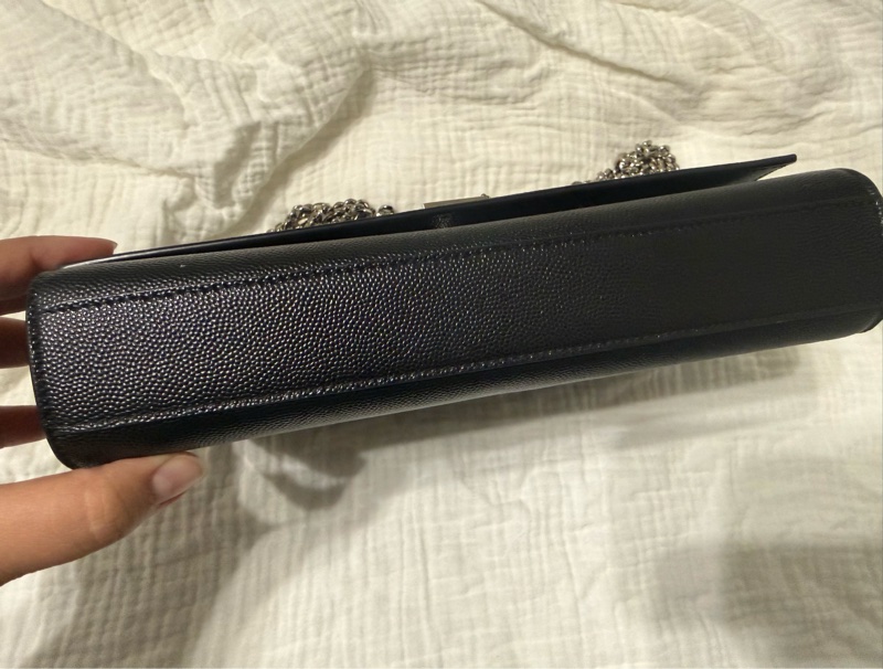 YSL YSL 銀字YSL魚子醬皮革銀鍊釦式斜背包(黑)S-6