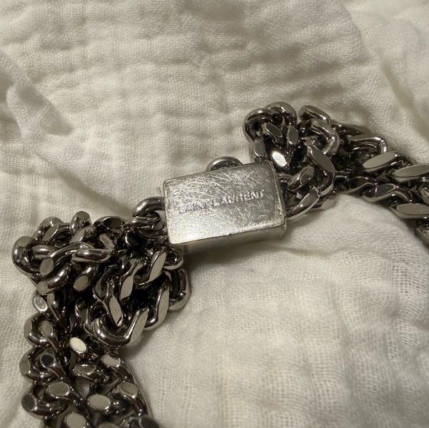 YSL YSL 銀字YSL魚子醬皮革銀鍊釦式斜背包(黑)S-11