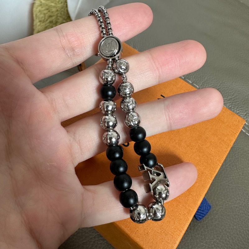 LOUIS VUITTON lv 手環 手鍊 串珠 可調整 珠鏈 珠珠 黑銀Monogram Beads-3