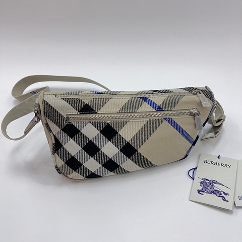 Burberry messenger bag ( Beige )