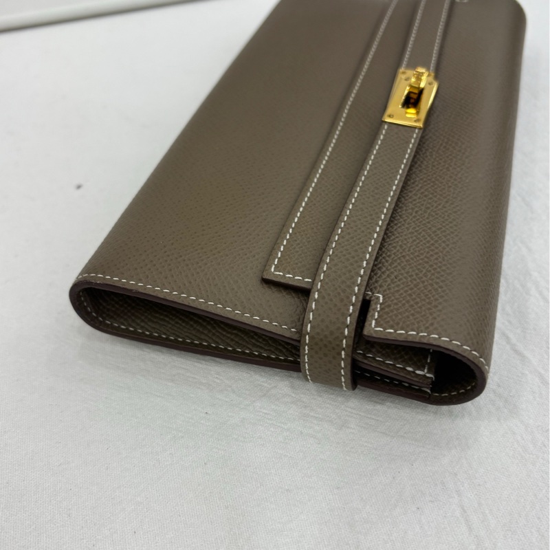 Hermes/愛馬仕 Kelly皮夾 最熱門的大象灰金扣 尺寸11.5*20.5cm U刻 配個肩帶 秒變Kelly to go ep皮-4