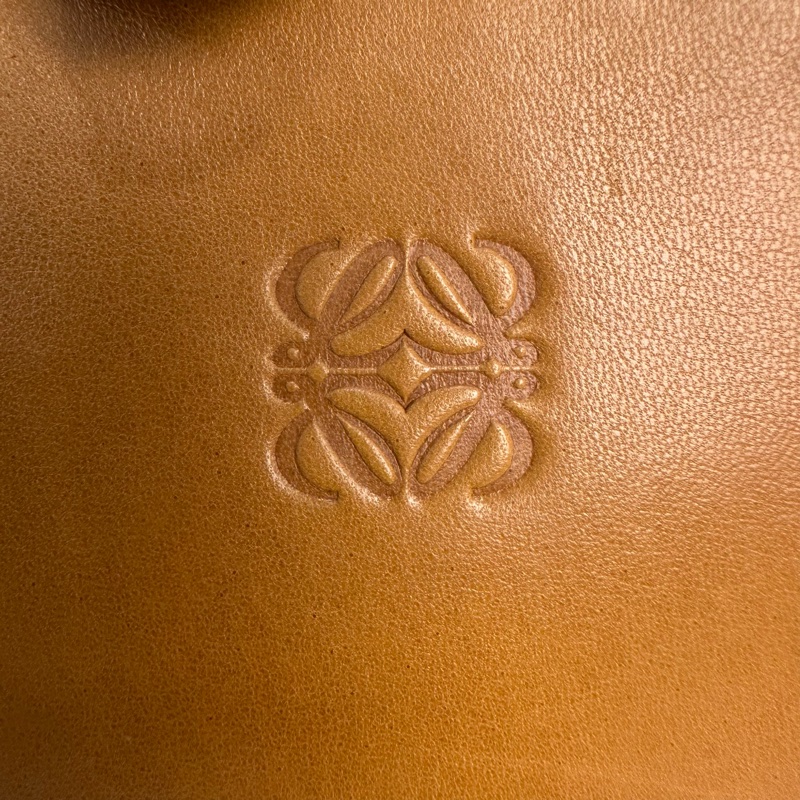 LOEWE 中古焦糖色手提方形便當包-8