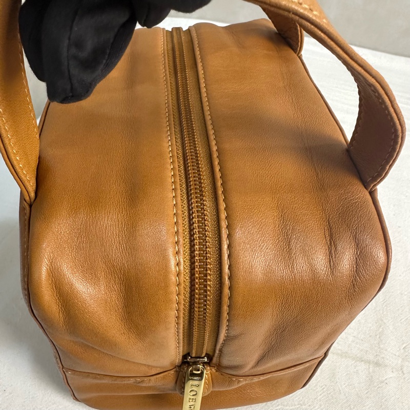 LOEWE 中古焦糖色手提方形便當包-11