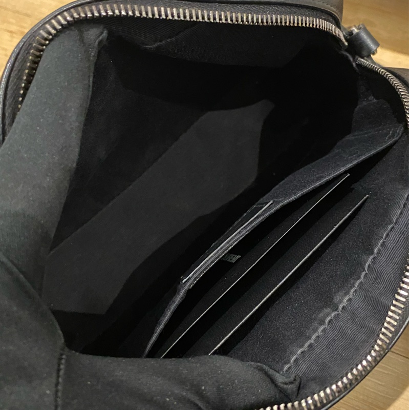 ysl 流蘇黑銀相機包/近新商品-13