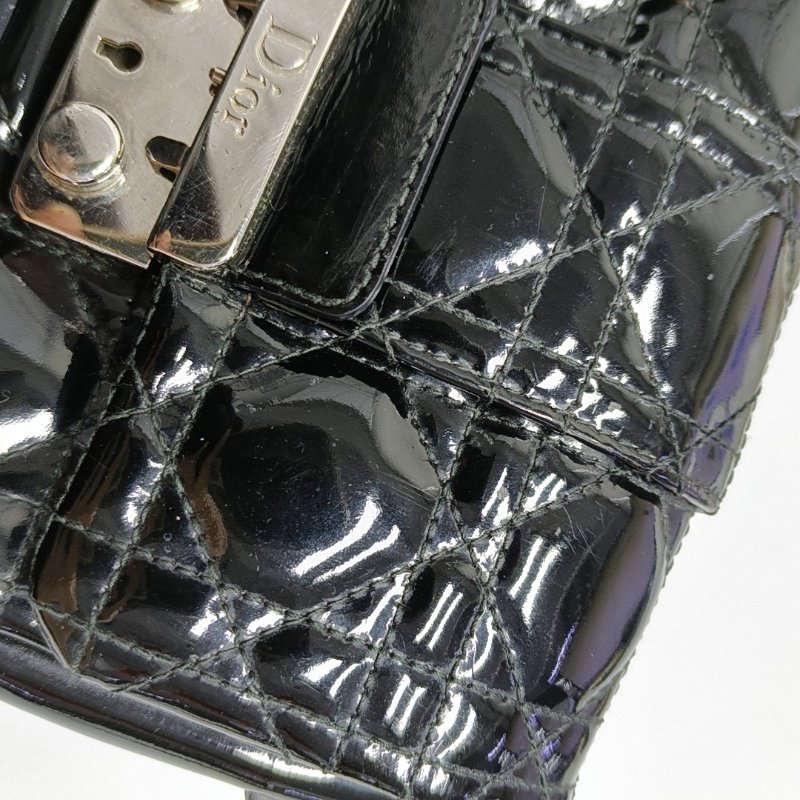 DIOR Miss Dior黑色漆皮藤格紋絎縫斜挎包銀色五金可拆卸肩帶-9