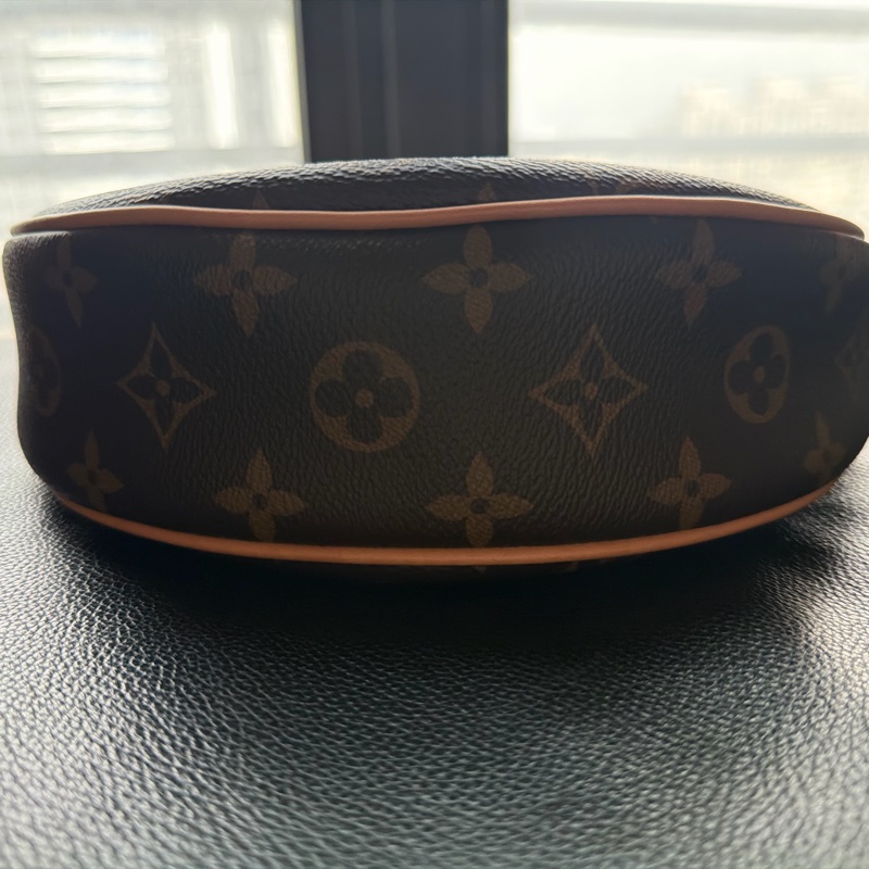 LV Loop 經典老花款 斜揹包 手拿包 肩揹包-7