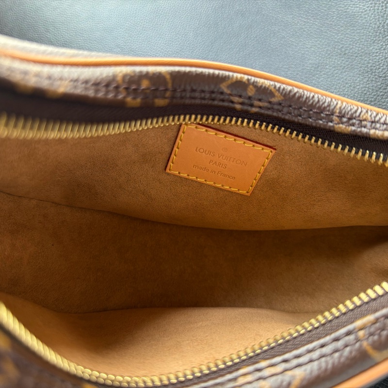 LV Loop 經典老花款 斜揹包 手拿包 肩揹包-8