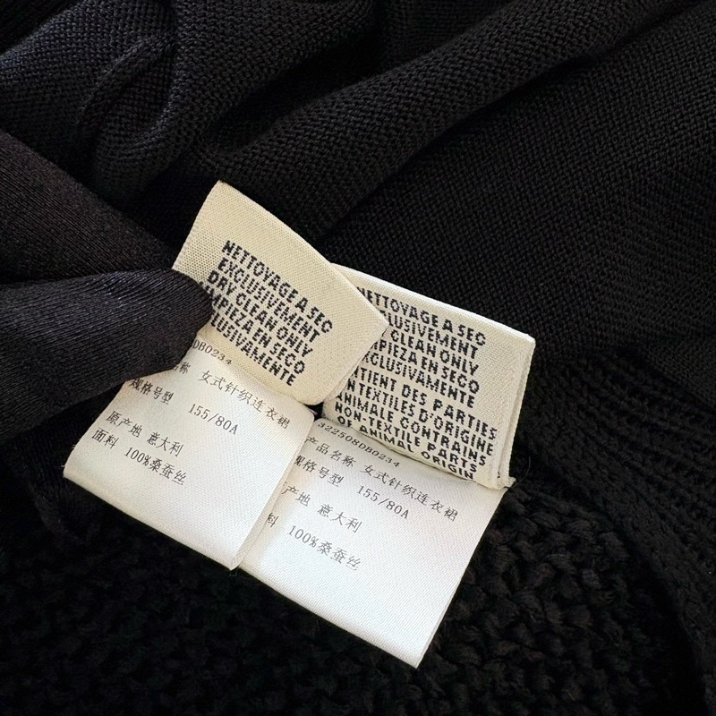 闲置新 未使用 Hermes/愛馬仕/WX109316/黑色鏤空無袖裙/34碼-6