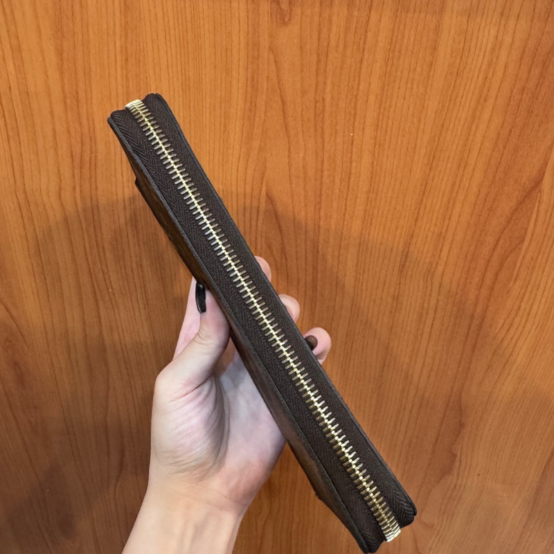 LV 老花拉鍊長夾 晶片款-3