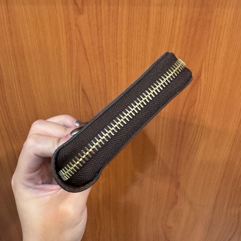 LV 老花拉鍊長夾 晶片款-4