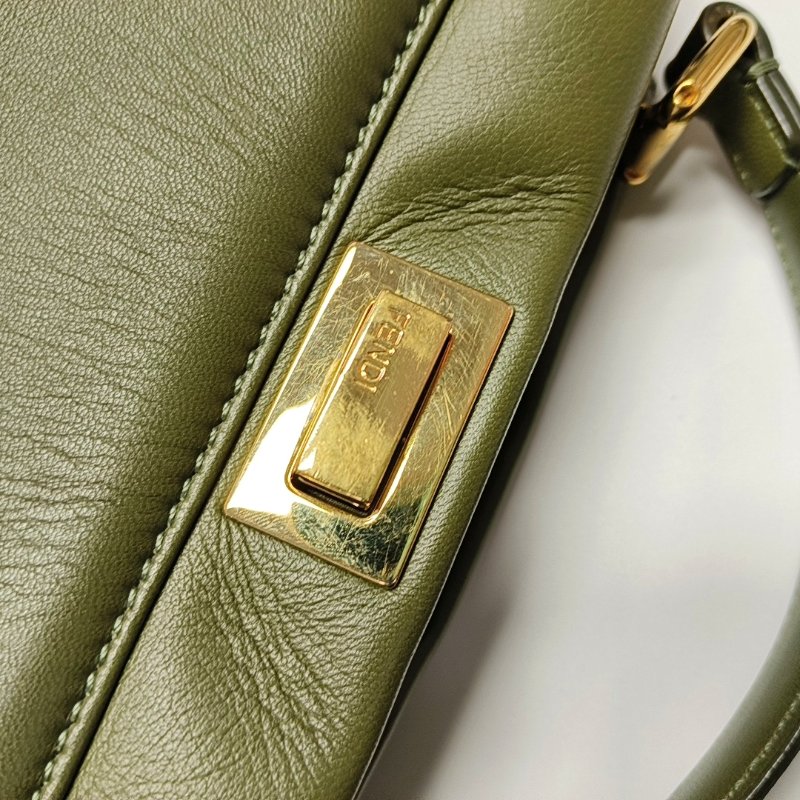 FENDI Peekaboo迷你綠色羊皮單肩包手提包斜挎包金色五金可拆卸肩帶-9