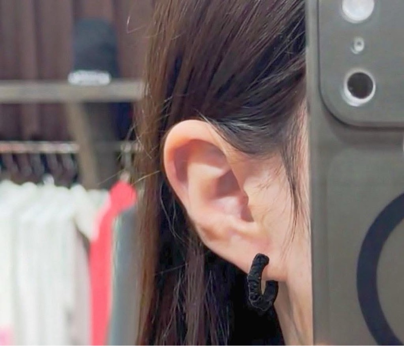 chrome Hearts 克羅心 樹酯耳環 RUBBER HOOP CROSS-4