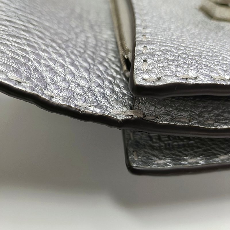 FENDI Peekaboo銀色牛皮錢包銀色五金 9.8新-8