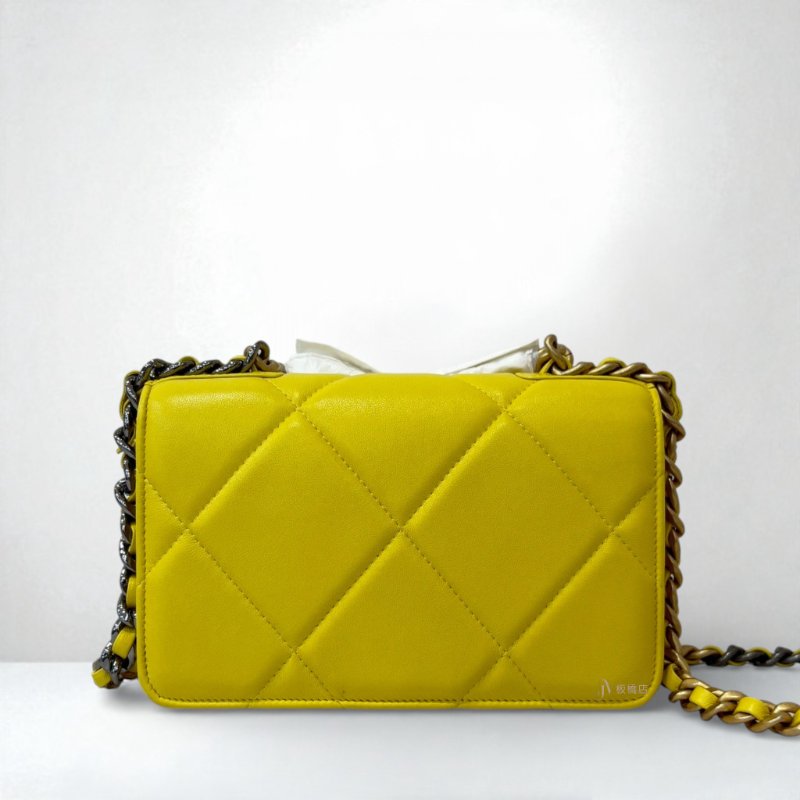 CHANEL 繽紛黃羊皮19系列下蓋WOC-3