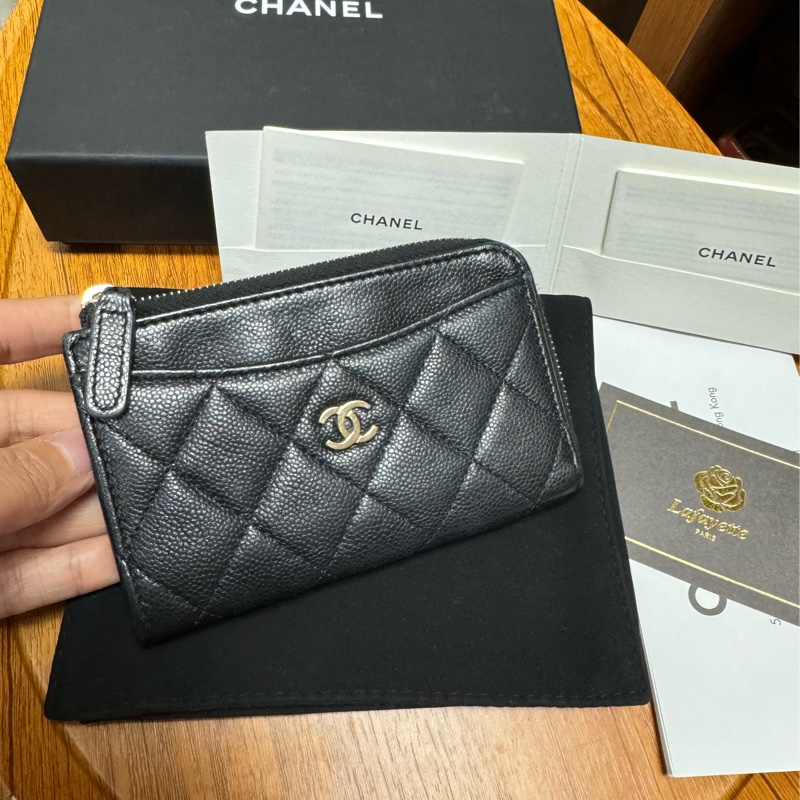 Chanel L拉鍊黑金荔枝 芯片款-1