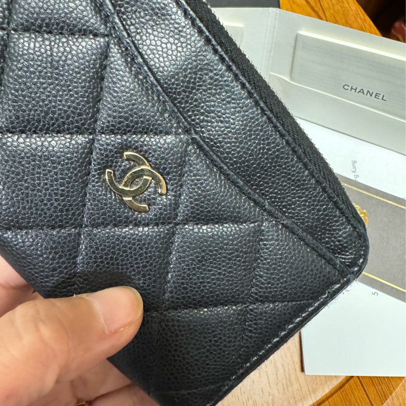 Chanel L拉鍊黑金荔枝 芯片款-7