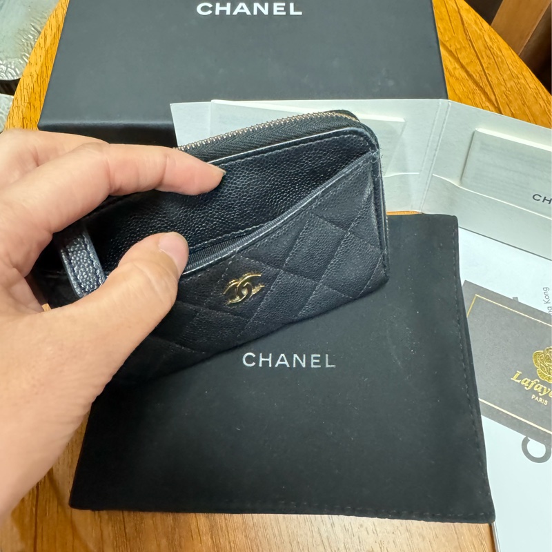 Chanel L拉鍊黑金荔枝 芯片款-13