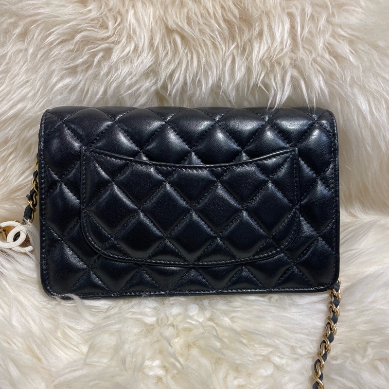 Chanel Wallet On Chain 晶片搪瓷調節扣-1