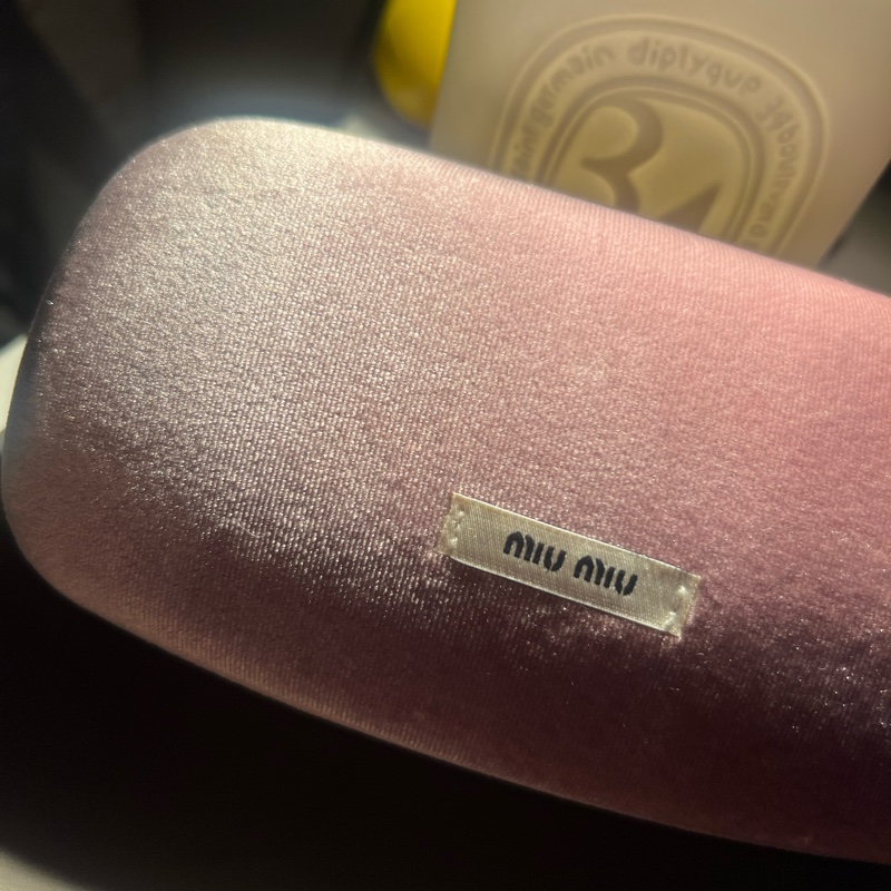 miumiu方框墨鏡-1