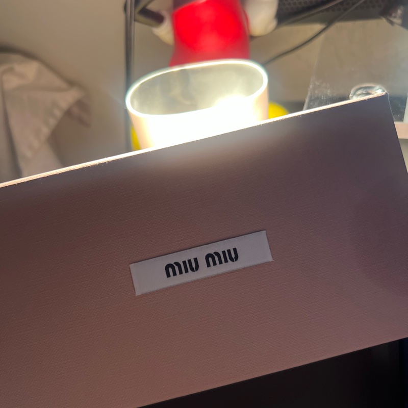 miumiu方框墨鏡-2