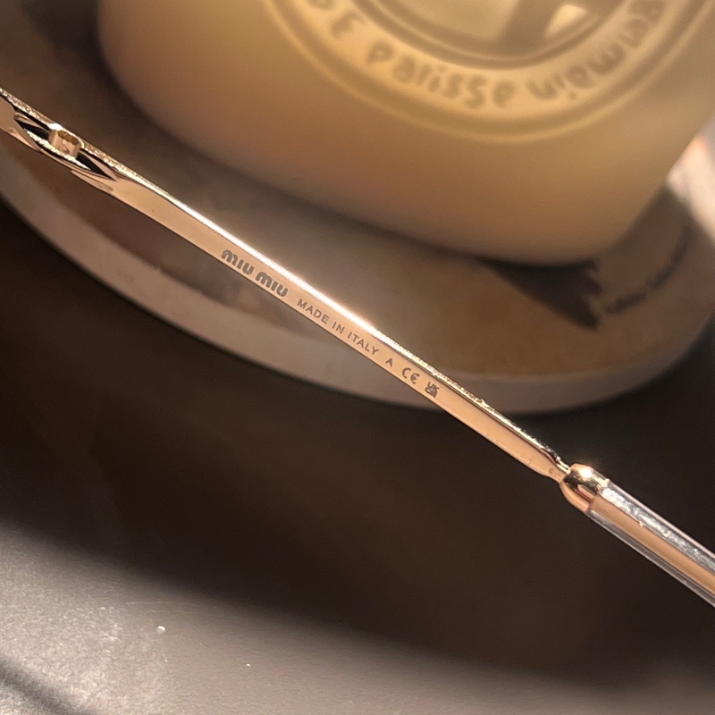 miumiu方框墨鏡-8