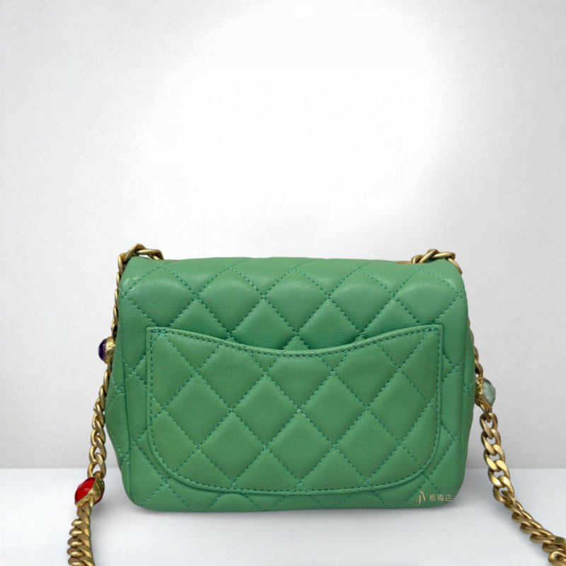 CHANEL 綠色羊皮金釦寶石鏈方胖子-3