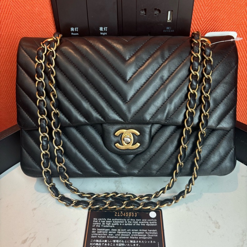 Chanel • 經典Cf 25 黑金山形紋羊皮口蓋包 中號-6