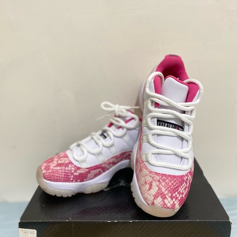 NIKE WMNS AIR JORDAN 11 RETRO LOW 女 運動鞋 尺寸US 6.5/CM 23.5 粉紅/白色 全新 正品 現貨