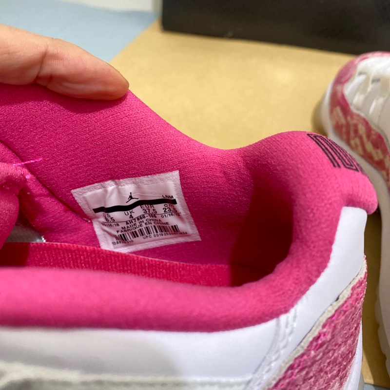 NIKE WMNS AIR JORDAN 11 RETRO LOW 女 運動鞋 尺寸US 6.5/CM 23.5 粉紅/白色 全新 正品 現貨-5