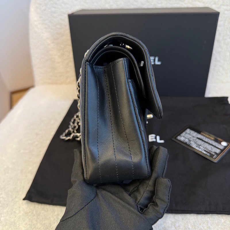 Chanel • 經典Cf 23 山形紋銀釦小羊皮口蓋包 小號 全配-3