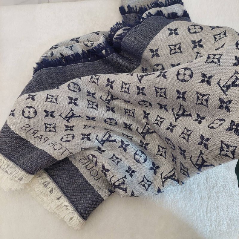 LV M71376 Monogram Denim 披肩/滿版老花/羊毛絲綢披肩/圍巾~二手-47