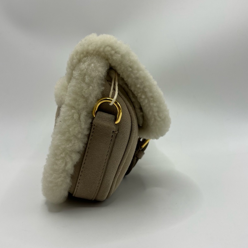 Dior bobby马鞍包泰迪羊羔毛拼棕色麂皮 小号 配件肩带/身份卡/尘袋 冬天必备的小可爱 配大衣不要太好看-4