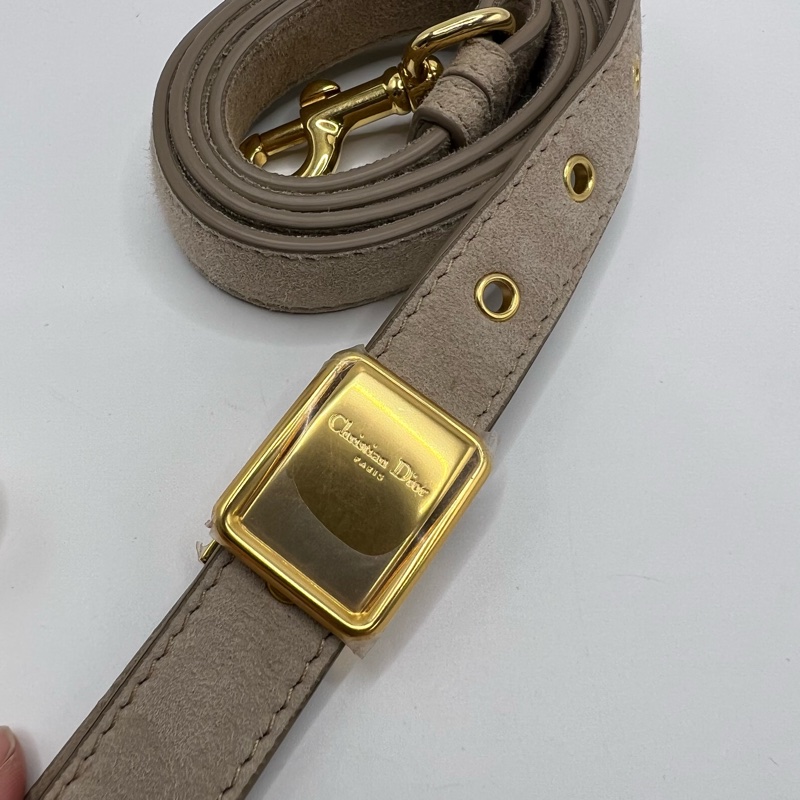 Dior bobby马鞍包泰迪羊羔毛拼棕色麂皮 小号 配件肩带/身份卡/尘袋 冬天必备的小可爱 配大衣不要太好看-9