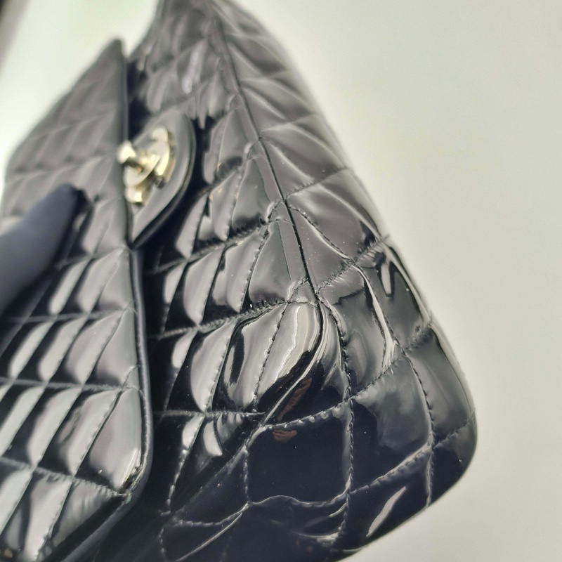 Chanel • 經典Cf 25 黑色漆皮銀釦口蓋包 中號 有購證-17